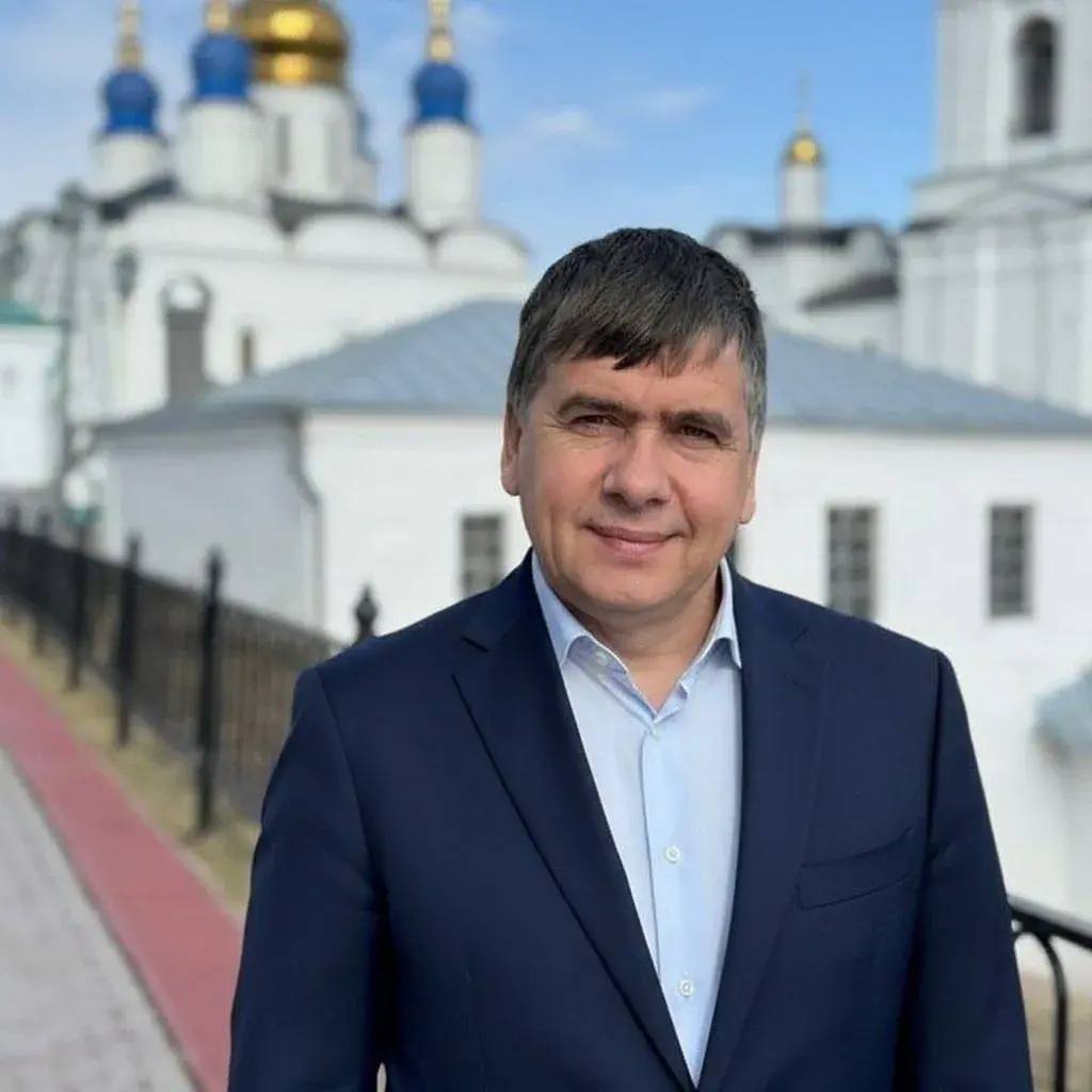 Тюменская областная федерация лыжных гонок и биатлона поздравляет с днём рождения члена Правления Федерации Мартынова Вячеслава Викторовича